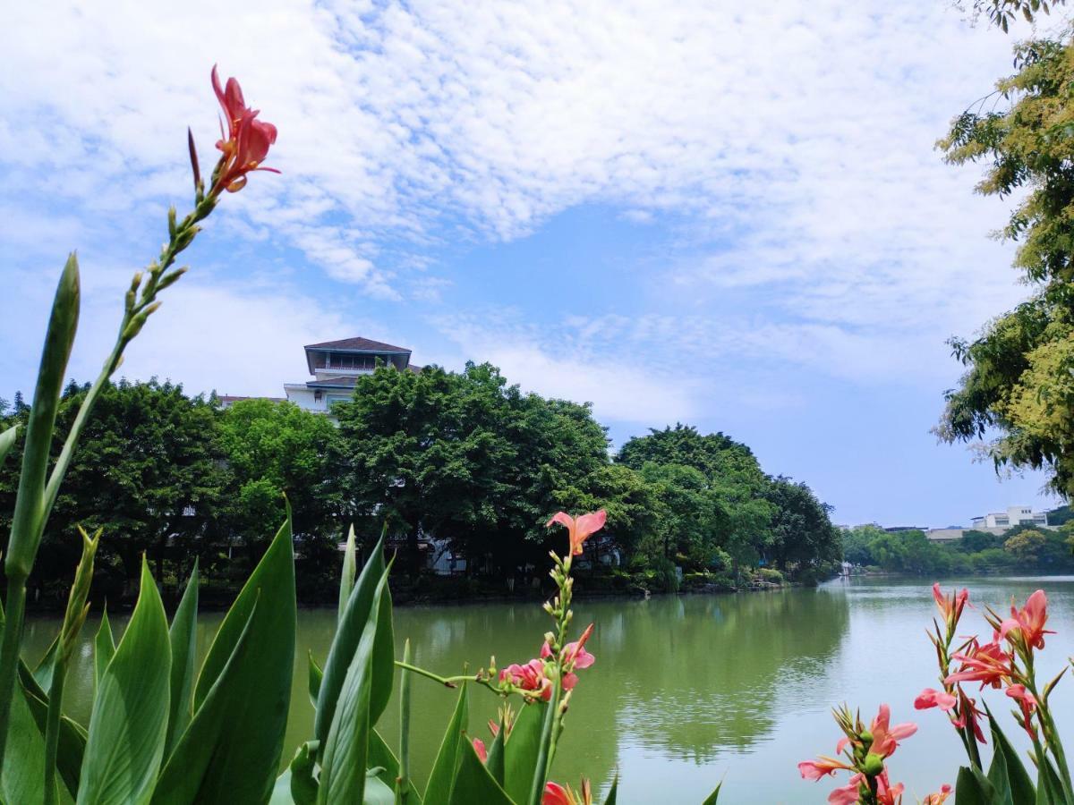 Guilin Ronghu Hotel Bagian luar foto